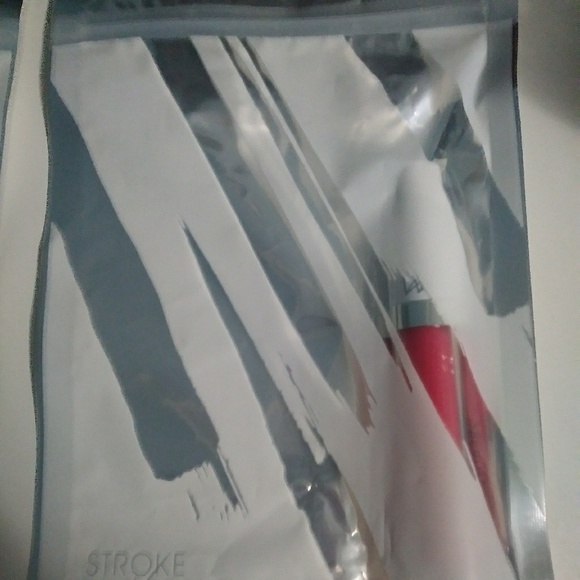 💄Stroke of Beauty lip gloss new in package💄 - Picture 5 of 6